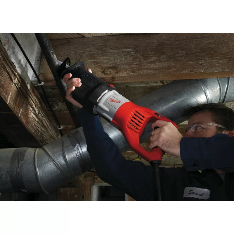 Пила сабельная Milwaukee SSPE 1300 SX – фото №2 Пила сабельная Milwaukee SSPE 1300 SX – №2