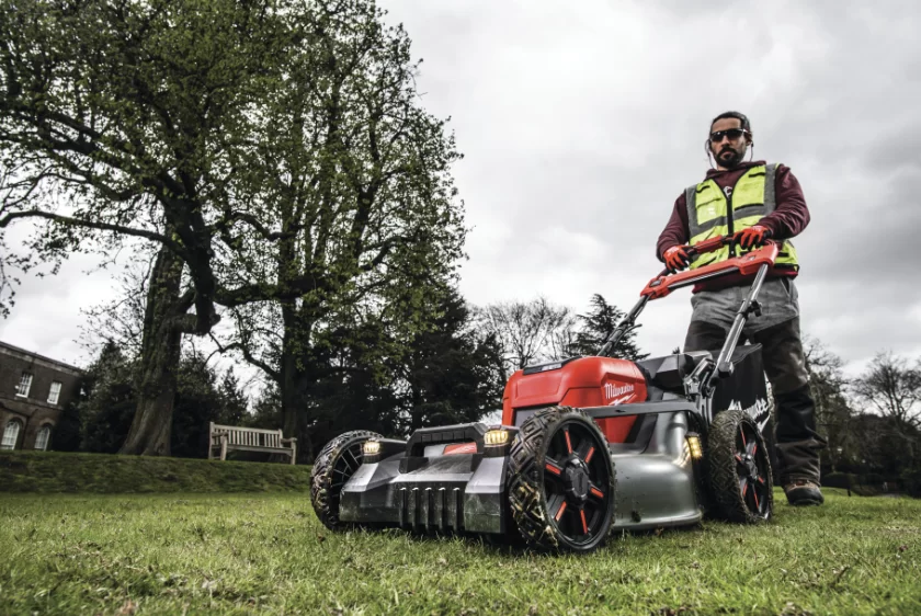 Аккумуляторная самоходная газонокосилка Milwaukee M18F2LM53-122 – №5