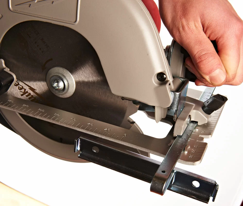 Пила циркулярная Milwaukee SCS 65 Q – №6