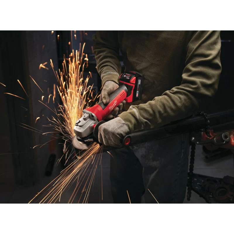 Аккумуляторная УШМ Milwaukee HD18 AG115-402С (Li-Ion 4 Ач) – №2