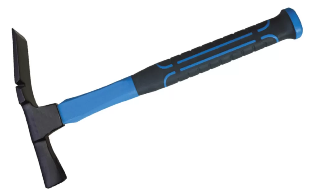 Молоток каменщика МастерАлмаз 600 гр с фиберглассовой рукояткой – фото №1 Молоток каменщика МастерАлмаз 600 гр с фиберглассовой рукояткой – №1