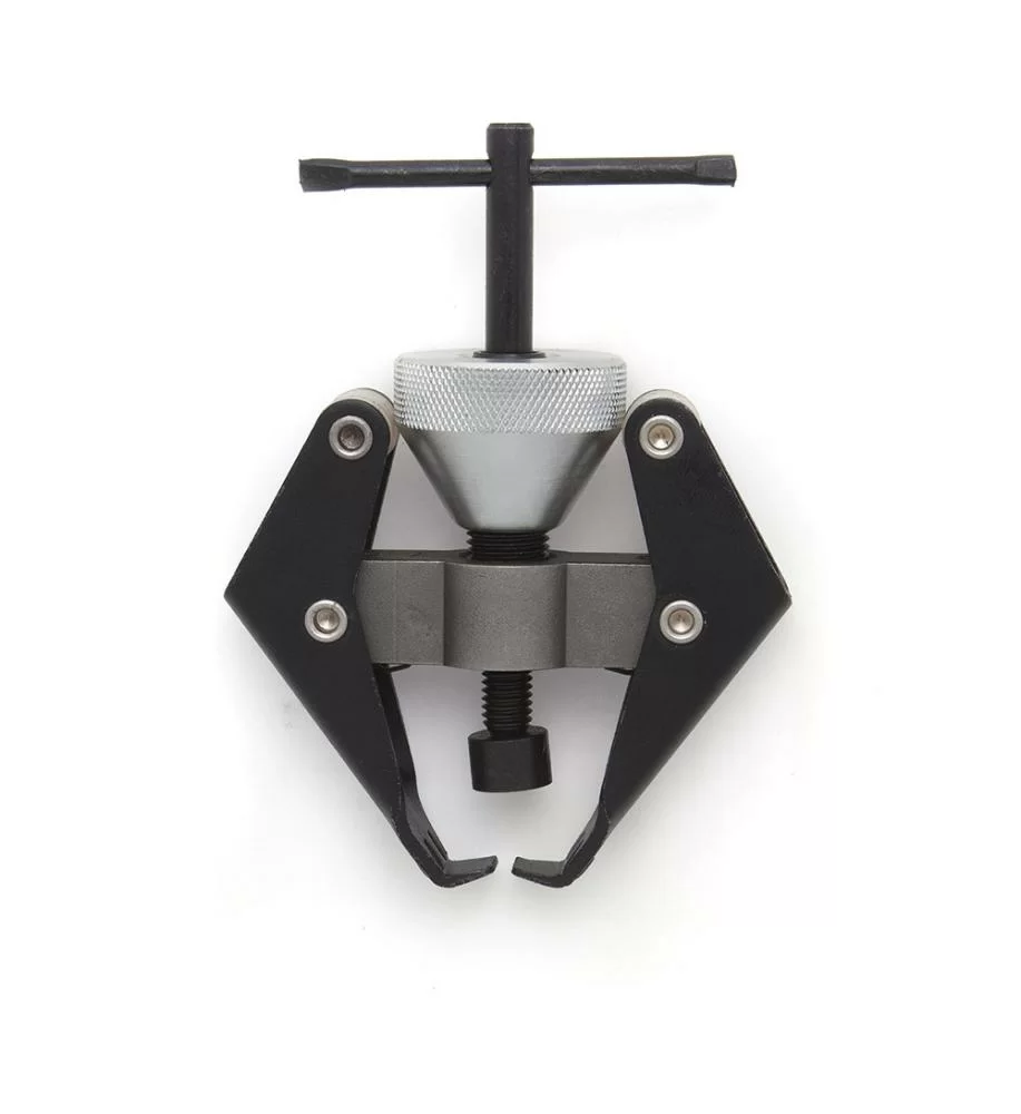 Съёмник клемм аккумулятора и поводков стеклоочистителя Дело Техники – фото №1 Съёмник клемм аккумулятора и поводков стеклоочистителя Дело Техники – №1