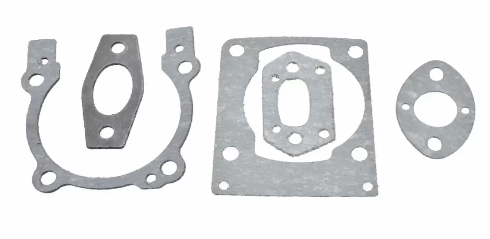 Комплект прокладок IGP для бензопил Champion 137/ 142/ 237/ 241 – фото №1 Комплект прокладок IGP для бензопил Champion 137/ 142/ 237/ 241 – №1