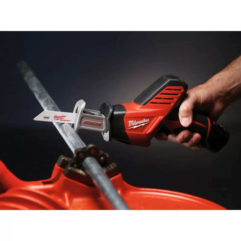 Аккумуляторная сабельная пила Milwaukee C12 HZ-202С (Li-Ion 2Ач) – №1