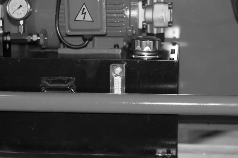 Гильотина гидравлическая Stalex HQ01-2x1320B – №5