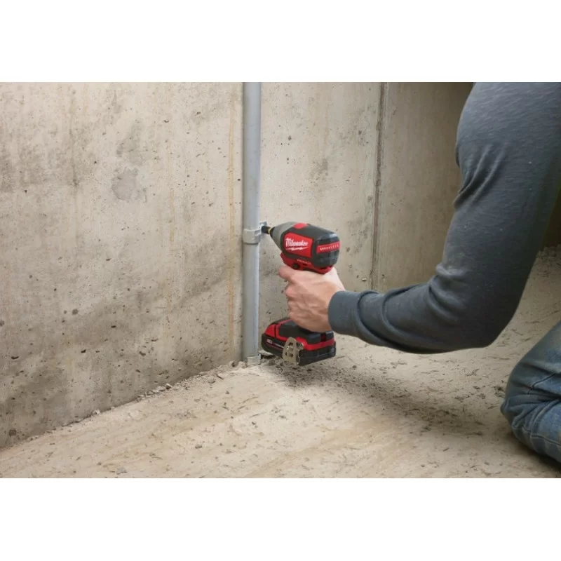 Аккумуляторный винтоверт Milwaukee M18 BLID-502C (2х5,0 Ач) №1