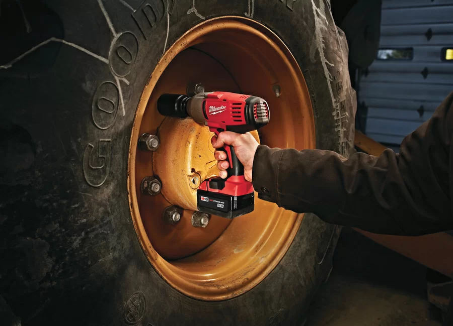 Аккумуляторный гайковерт Milwaukee HD18 HIWF-402С (2х4,0 Ач) №7