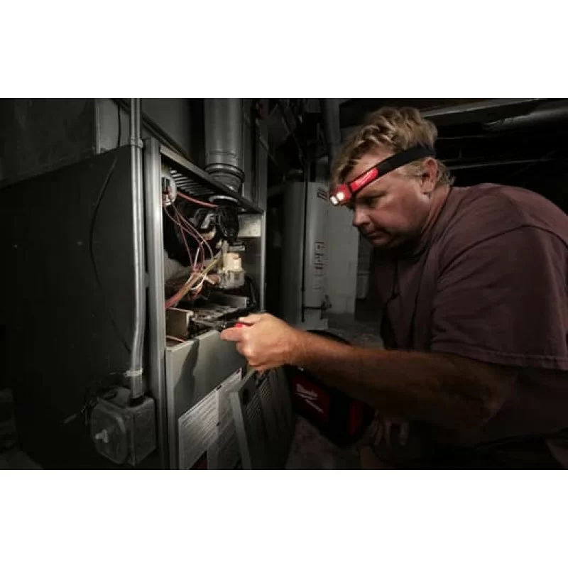 Фонарь налобный Milwaukee HL-SF на батарейках – №2