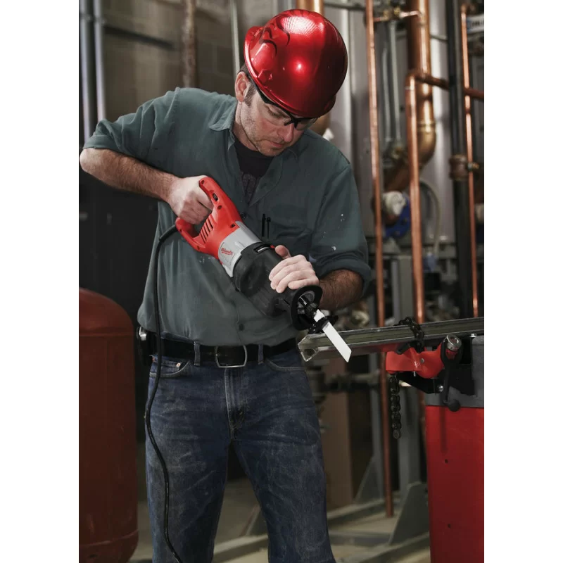 Пила сабельная Milwaukee SSPE 1300 SX – фото №4 Пила сабельная Milwaukee SSPE 1300 SX – №4