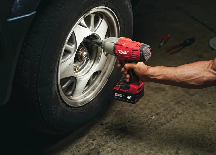 Аккумуляторный гайковерт Milwaukee HD18 HIWF-402С (2х4,0 Ач) №6