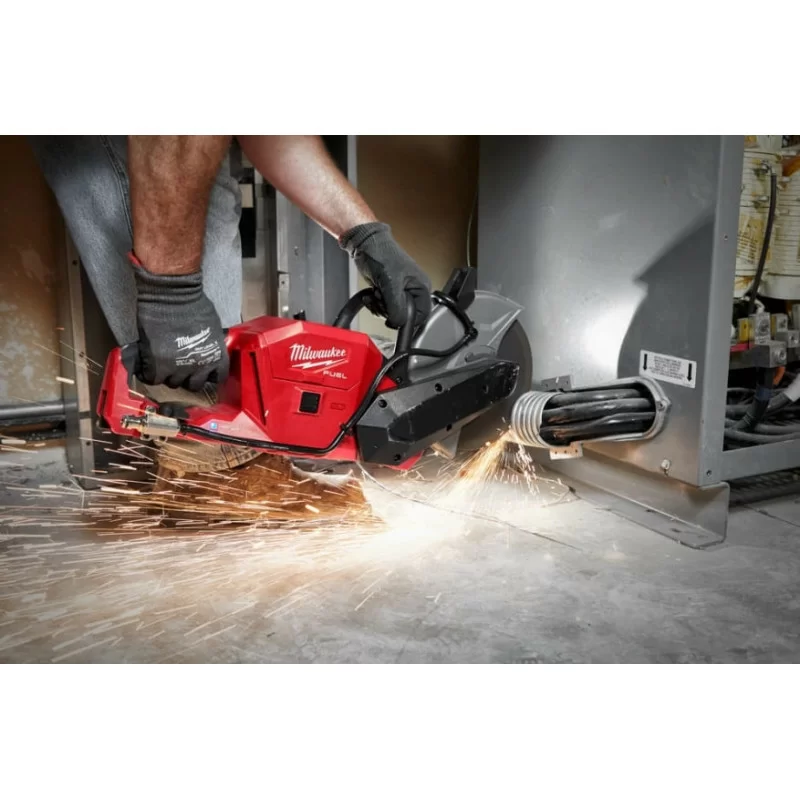 Аккумуляторная отрезная машина Milwaukee M18 COS230-0 без акк. и з/у №2