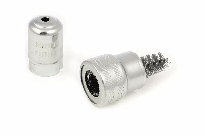 Щётка для очистки клемм АКБ Дело Техники – фото №1 Щётка для очистки клемм АКБ Дело Техники – №1