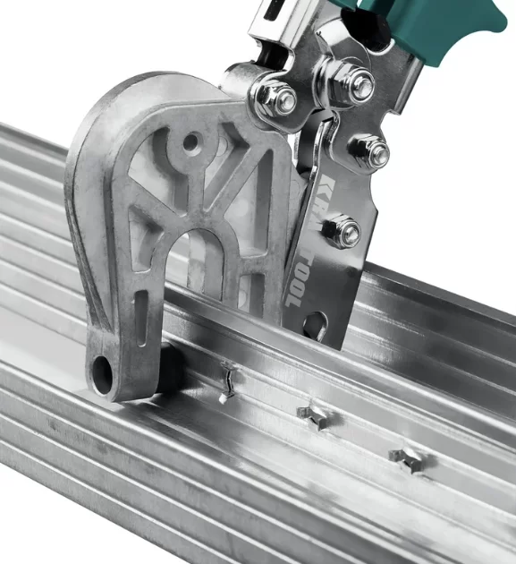 Просекатель для монтажа металлических профилей Kraftool Kayman (31352) – фото №1 Просекатель для монтажа металлических профилей Kraftool Kayman (31352) – №1