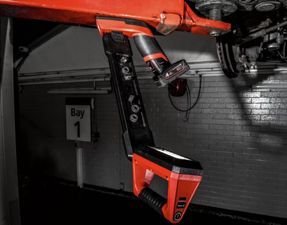 Аккумуляторный фонарь подрамный Milwaukee M12 UCL-0 – №2