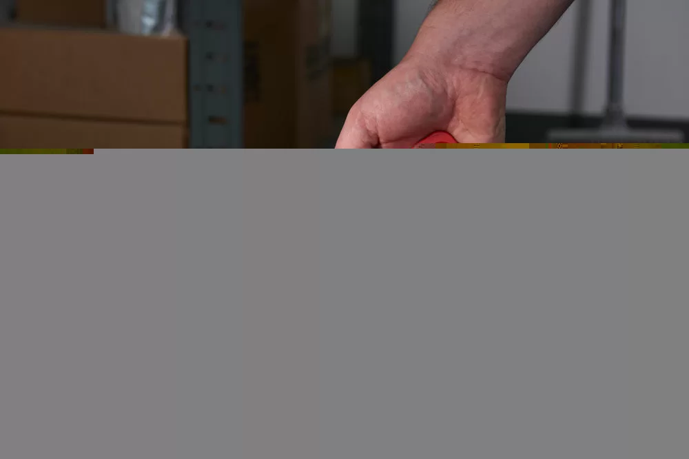 Резак для картона Milwaukee – фото №1 Резак для картона Milwaukee – №1