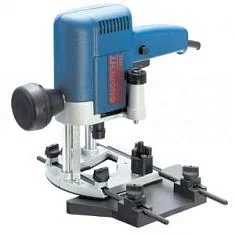 Раннее вы смотрели Фрезер Фиолент Professional МФЗ-1100Э Вы смотрели Фрезер Фиолент Professional МФЗ-1100Э