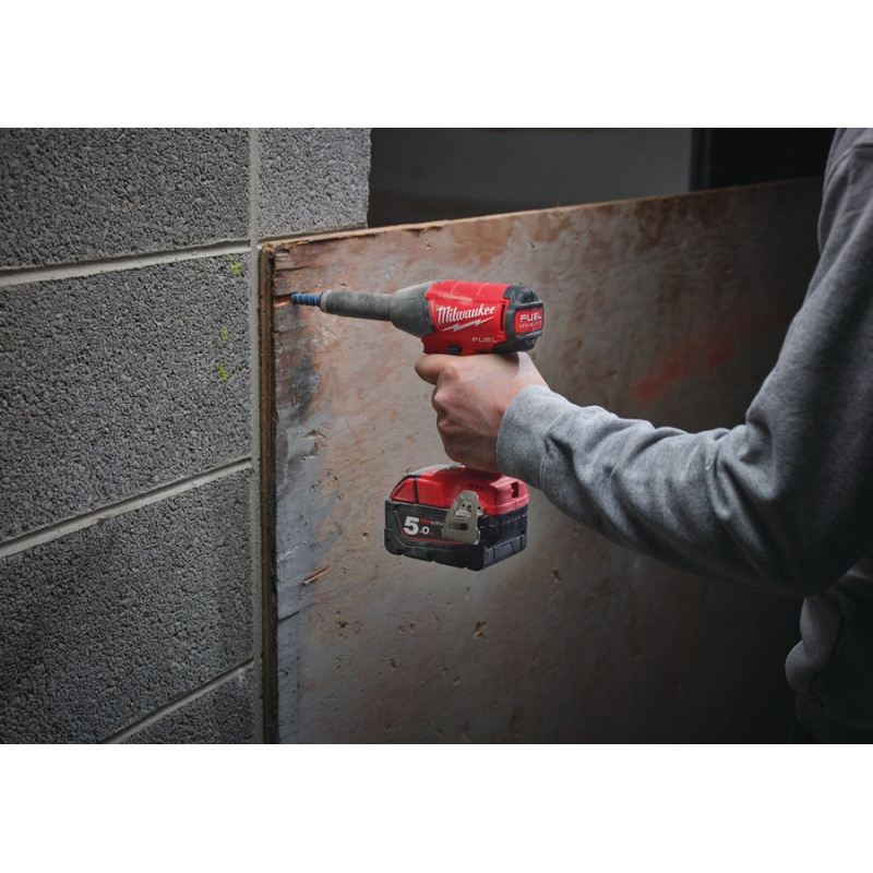 Аккумуляторный гайковерт Milwaukee M18 FIW2P12-502X FUEL (2х5,0 Ач) №3