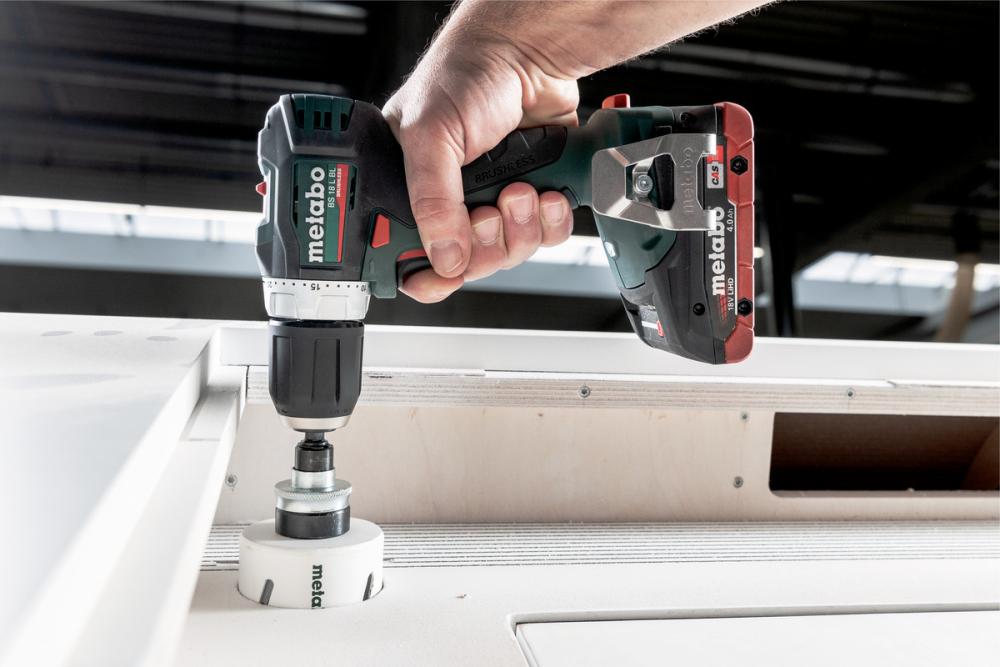 Аккумуляторная дрель-шуруповерт Metabo BS 18 L BL (2х4,0 Ач) – №2