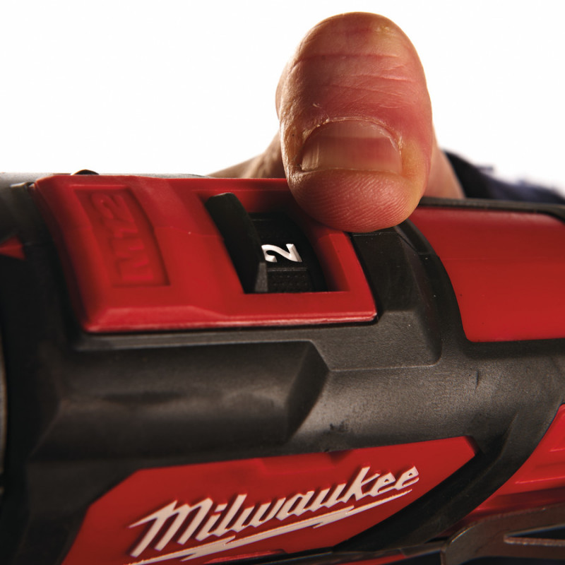 Аккумуляторная ударная дрель-шуруповерт Milwaukee M12 BPD-0 (без акк. и з/у) №2