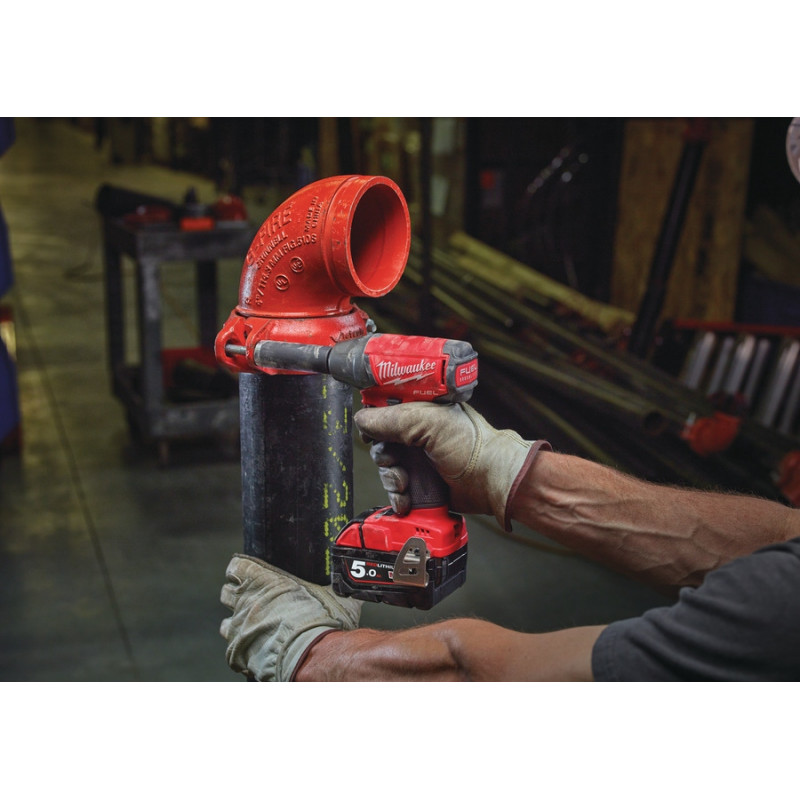 Аккумуляторный гайковерт Milwaukee M18 FIW2P12-502X FUEL (2х5,0 Ач) №4